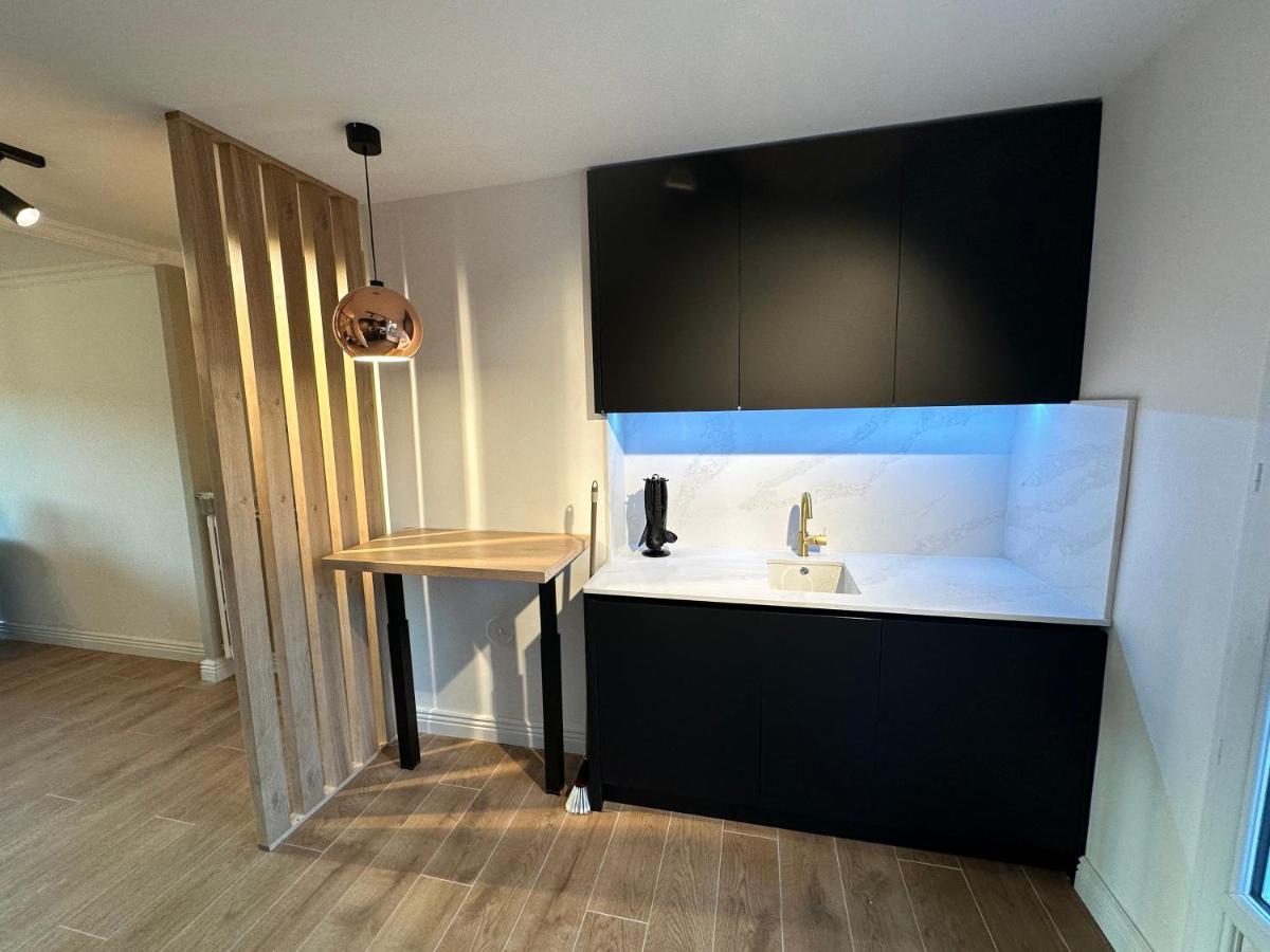 Minois Appartement Saint-Genet-Lerpt Buitenkant foto