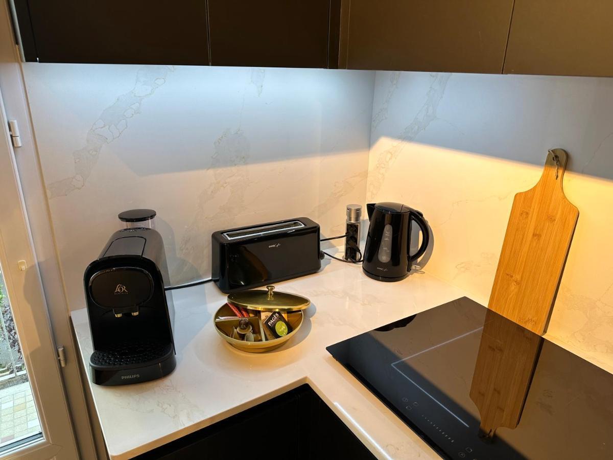 Minois Appartement Saint-Genet-Lerpt Buitenkant foto