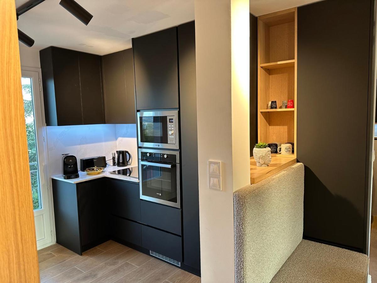 Minois Appartement Saint-Genet-Lerpt Buitenkant foto