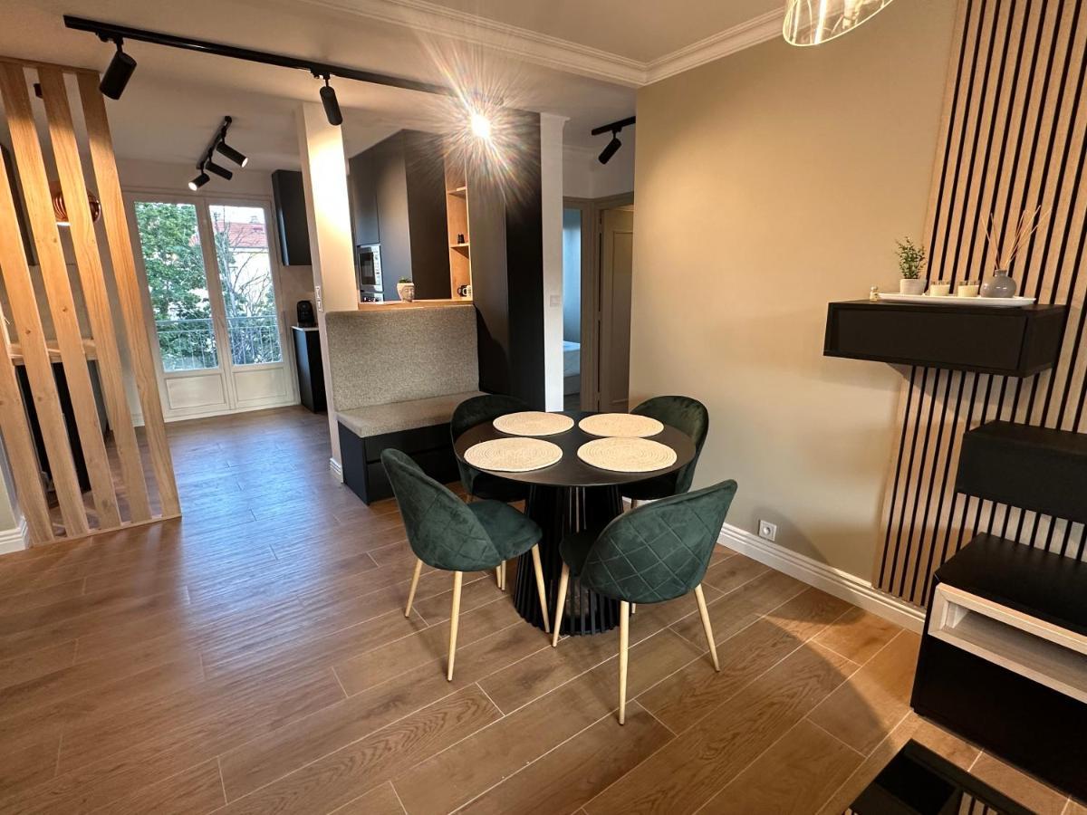 Minois Appartement Saint-Genet-Lerpt Buitenkant foto